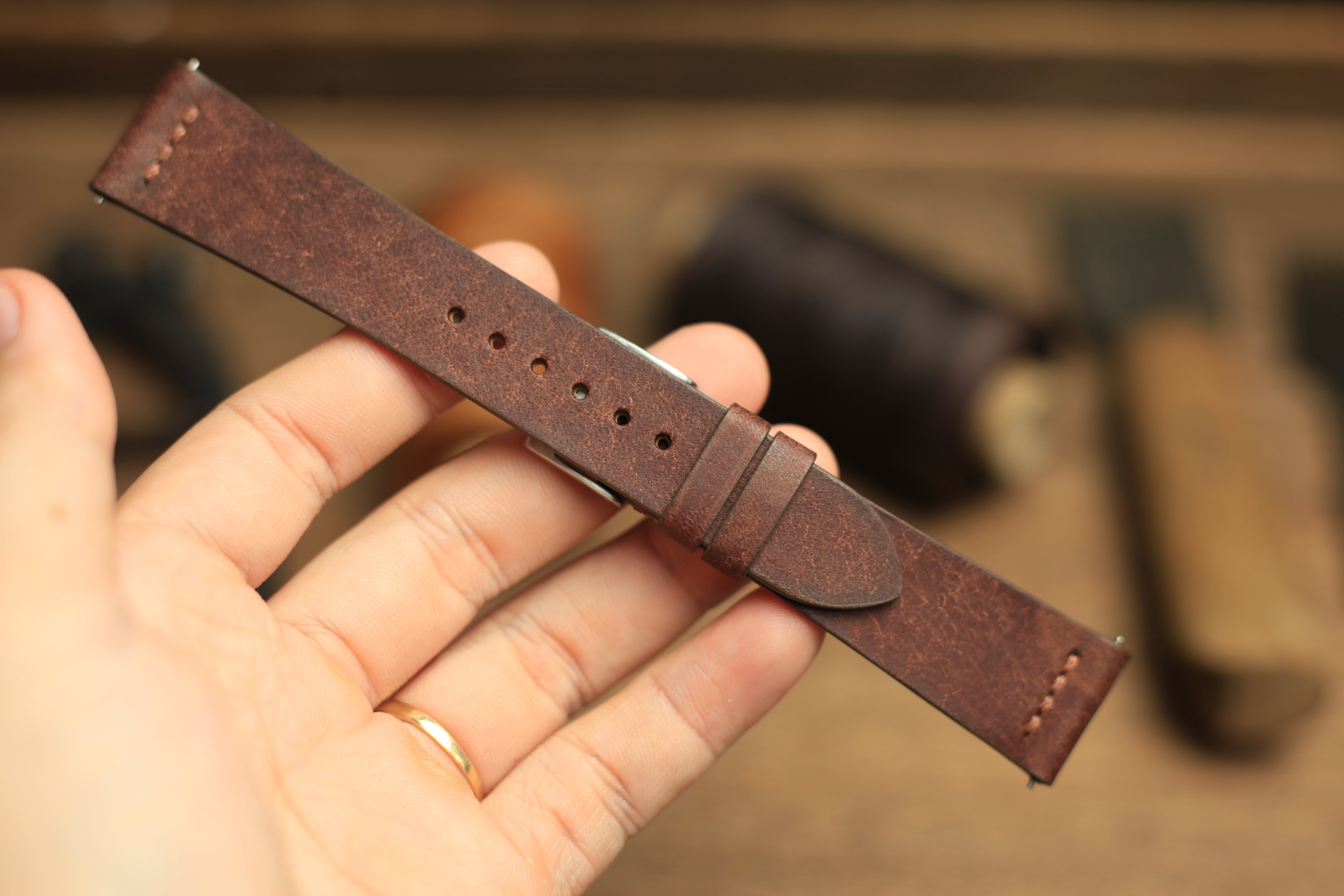 Row-Stitch Pueblo Coffee Brown Leather Quick Release Strap
