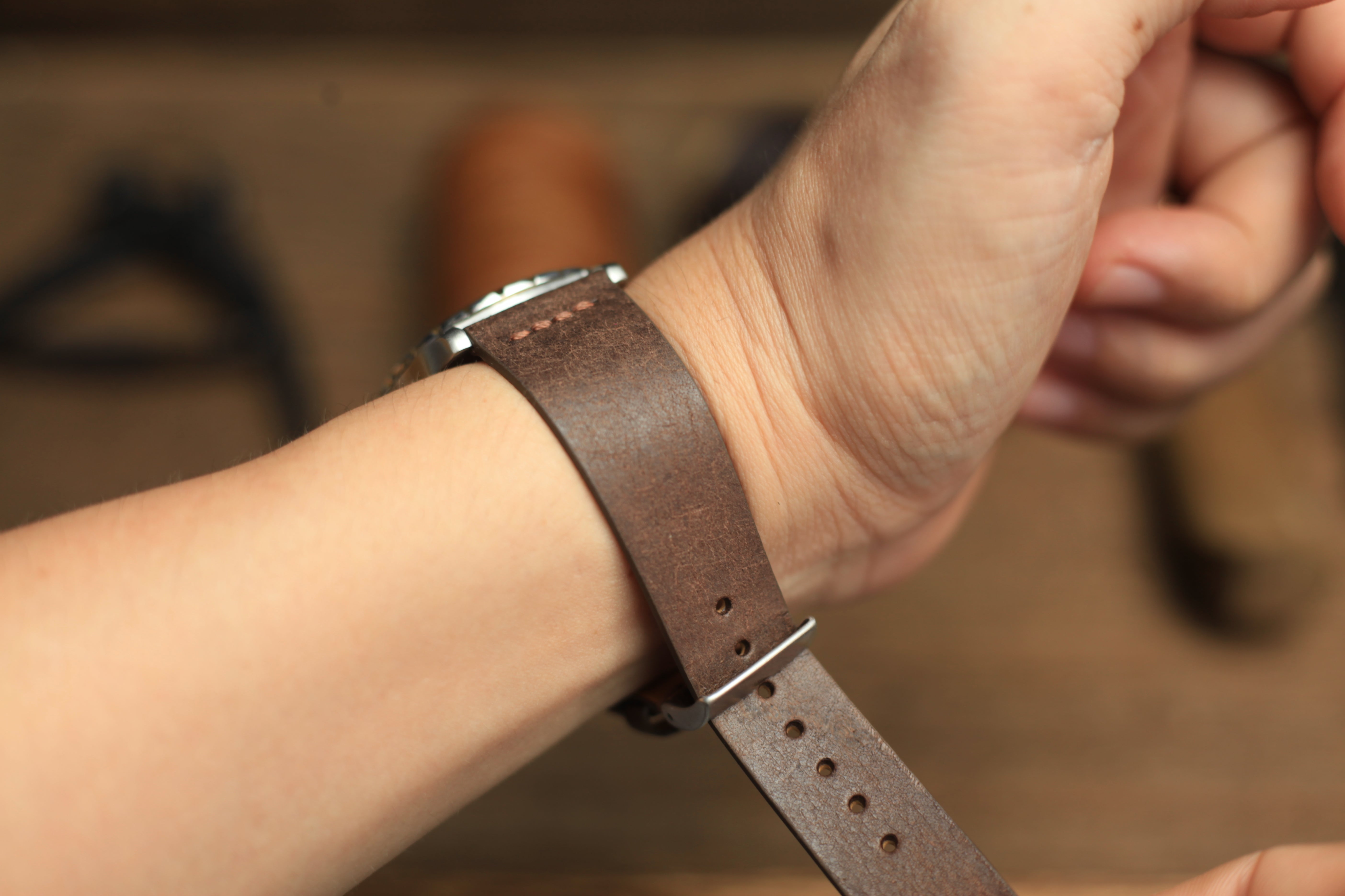 Row-Stitch Pueblo Coffee Brown Leather Quick Release Strap