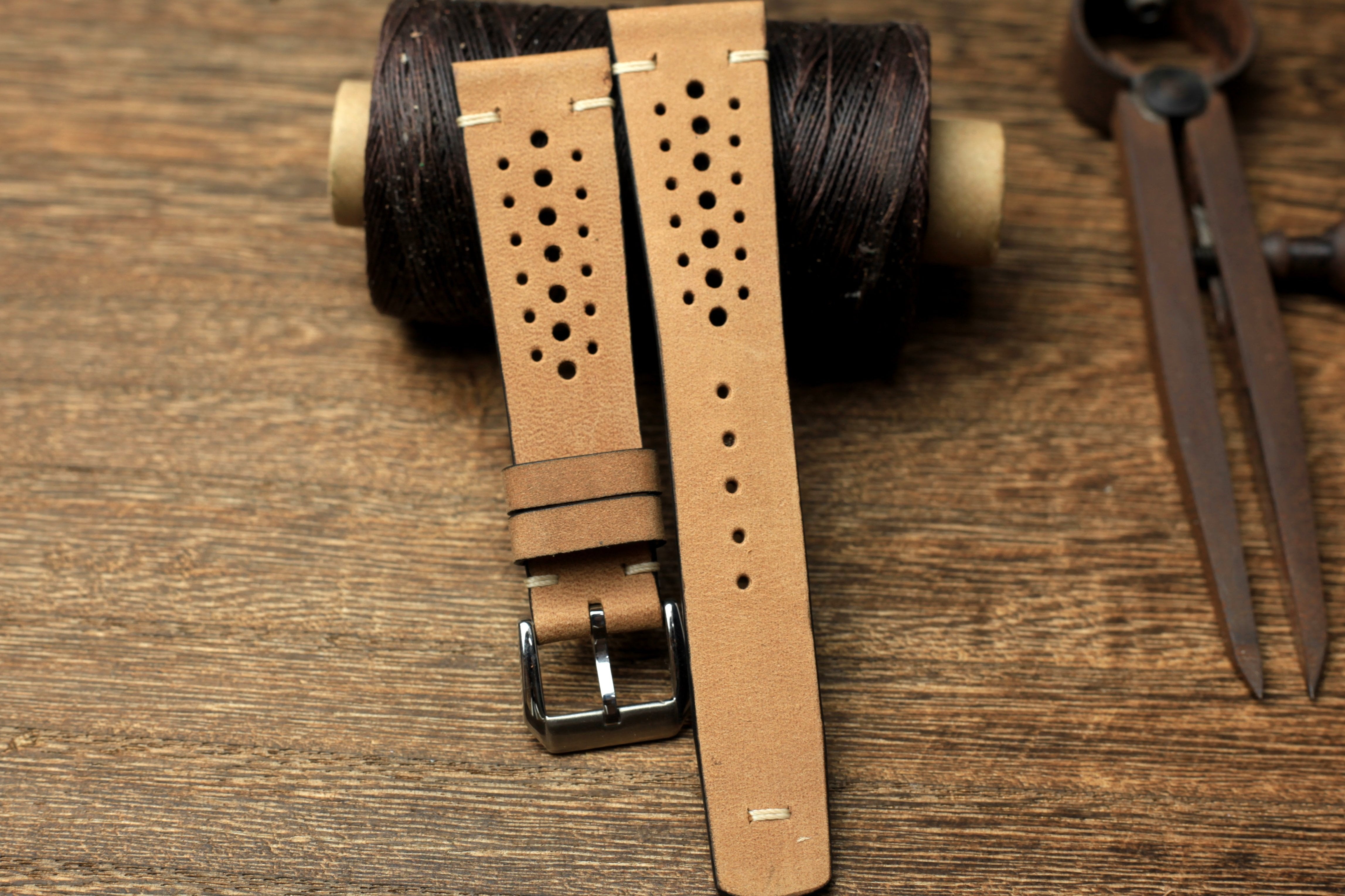 Waxy Beige Leather Square End Quick Release Strap