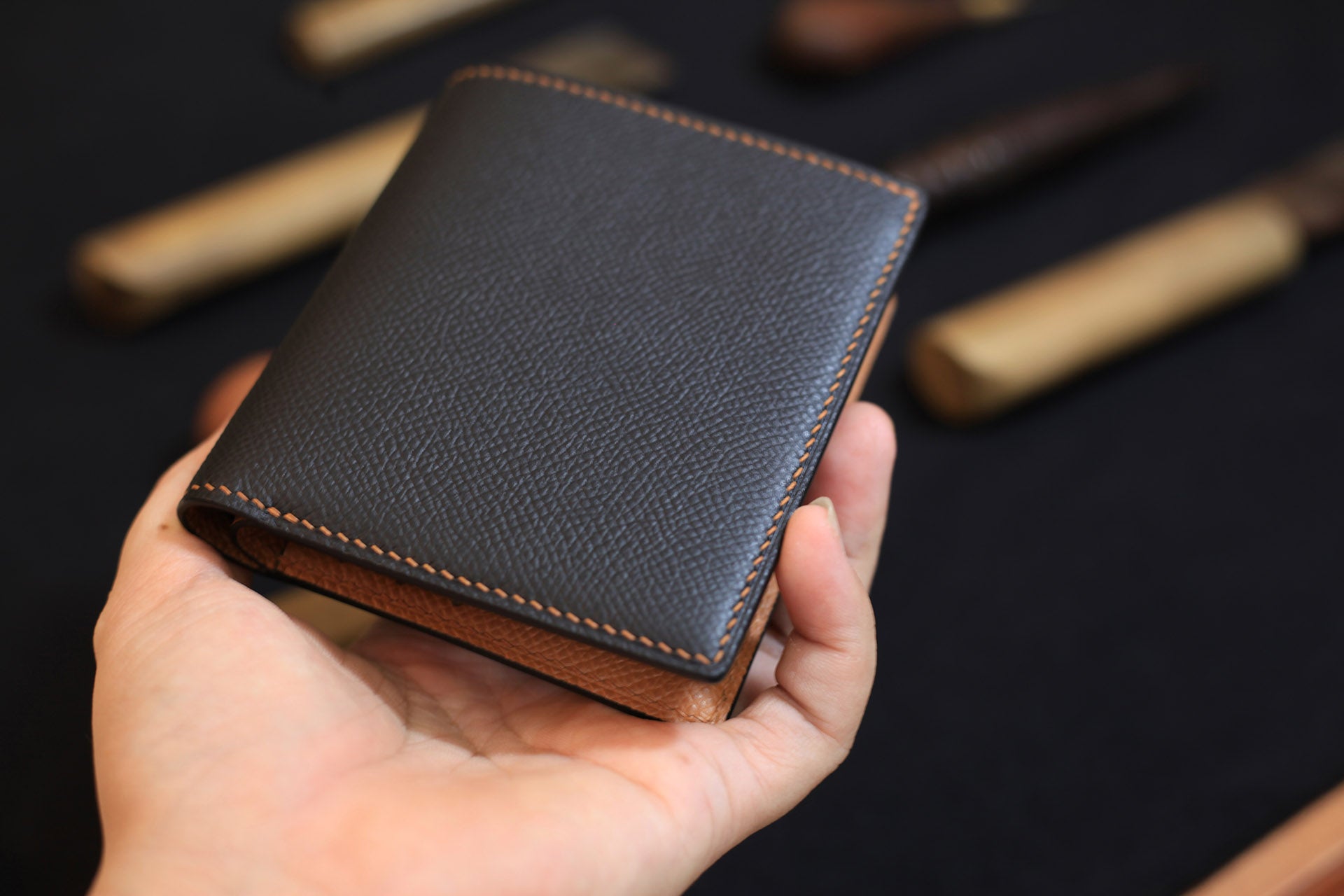 bifold-wallet-epsom-leather-1