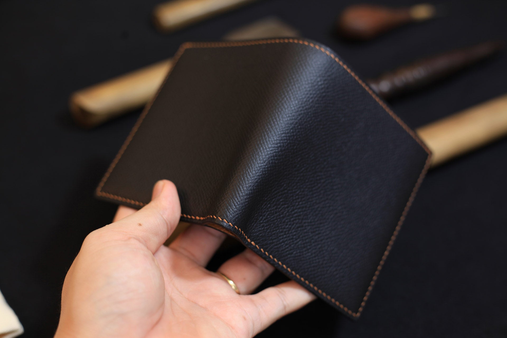 leather-bifold-wallet-2