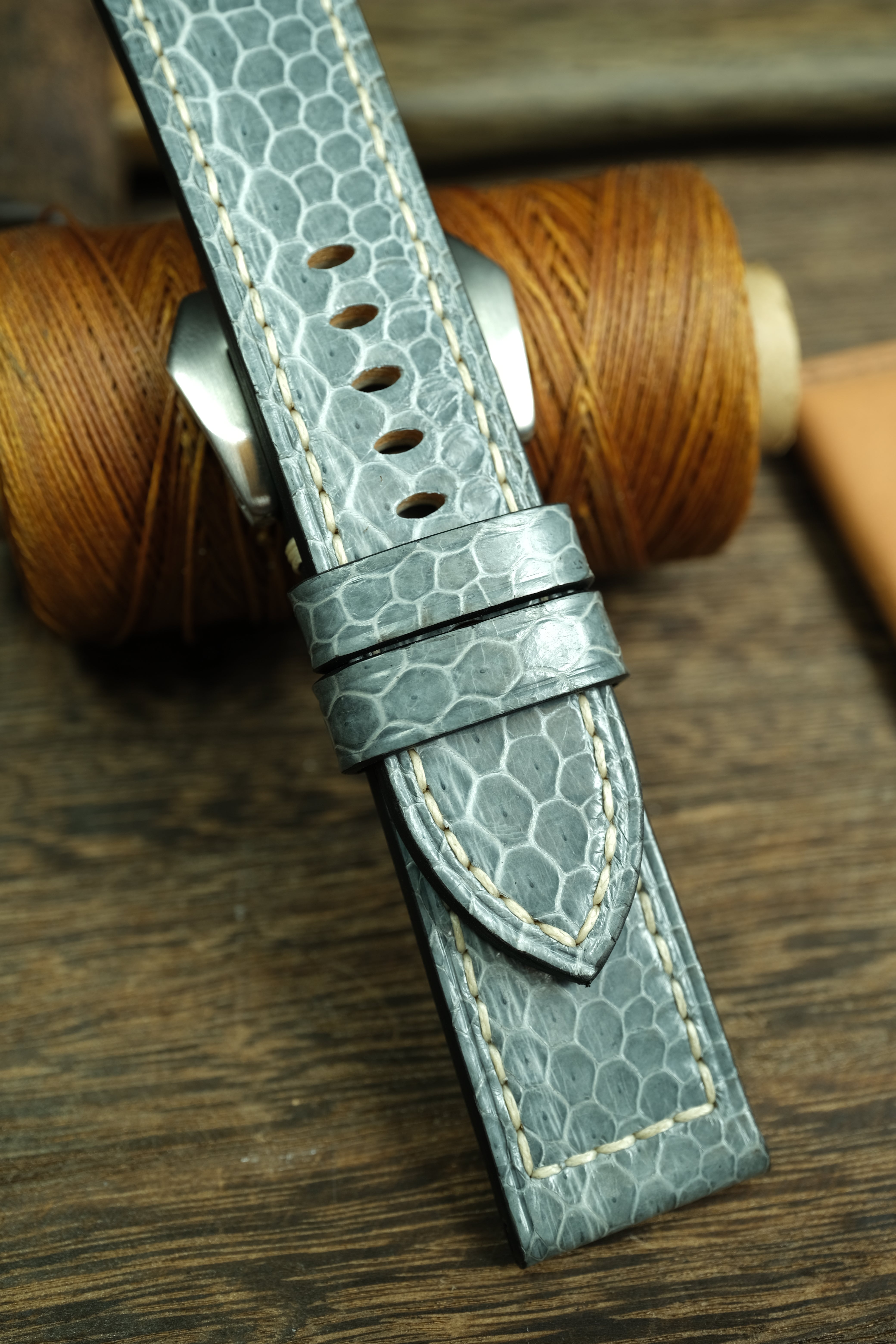 PANERAI WATCH BAND HANDMADE, SNAKE LEATHER LIGHT GREY COLOR.