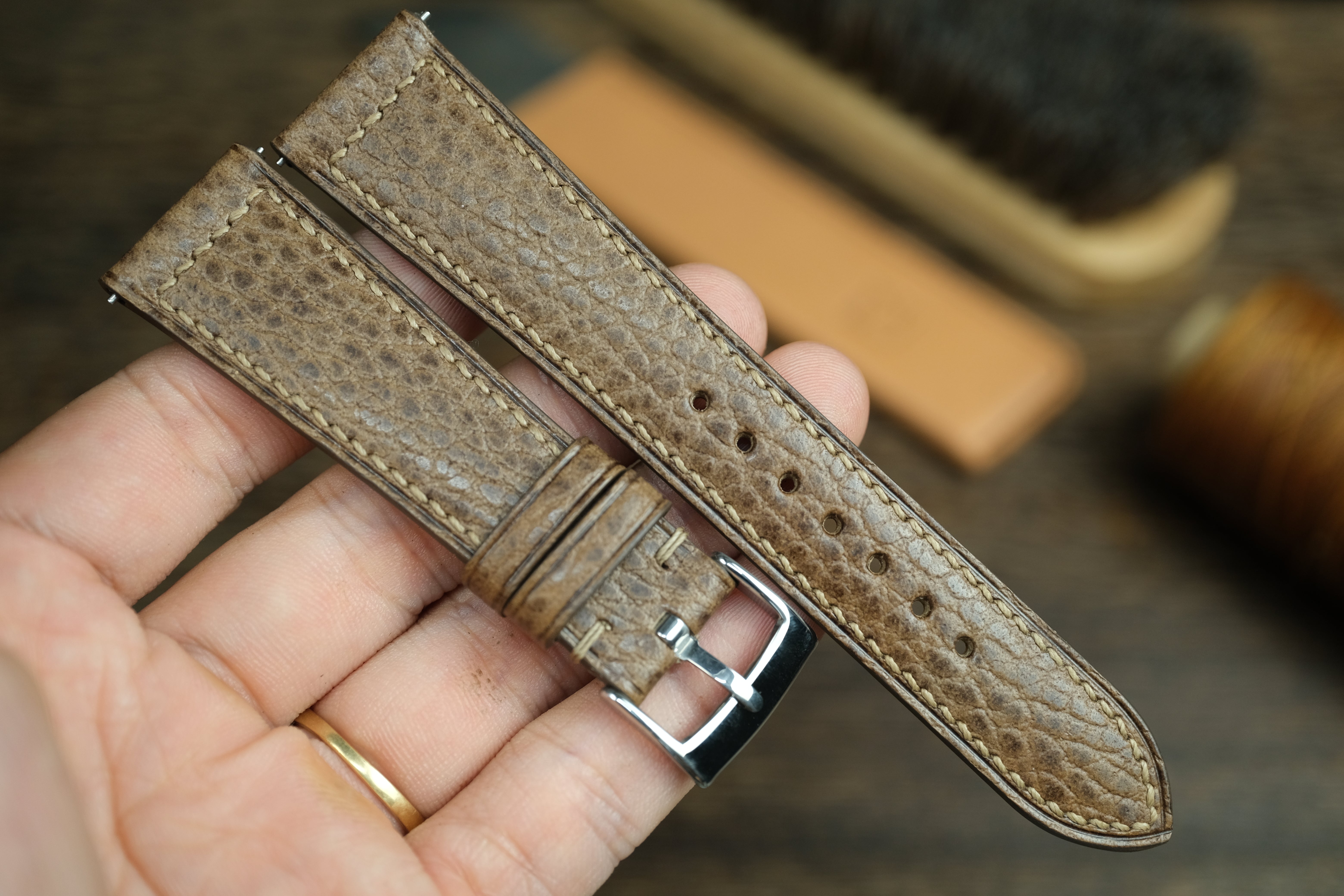 LEATHER WATCH STRAP, TAUPE DOLLARO LEATHER WATCH BAND.