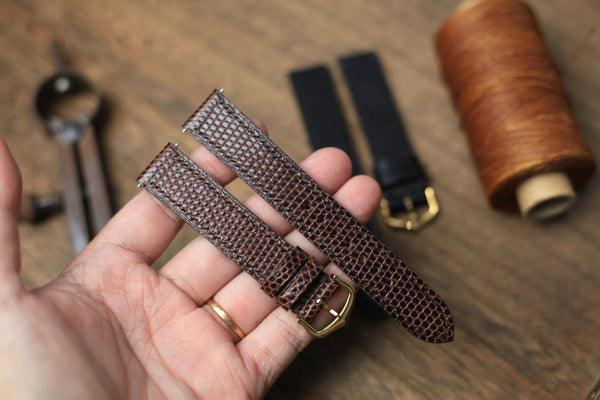 CARTIER WATCH STRAP, DARK BROWN LIZARD LEATHER WATCH BAND.