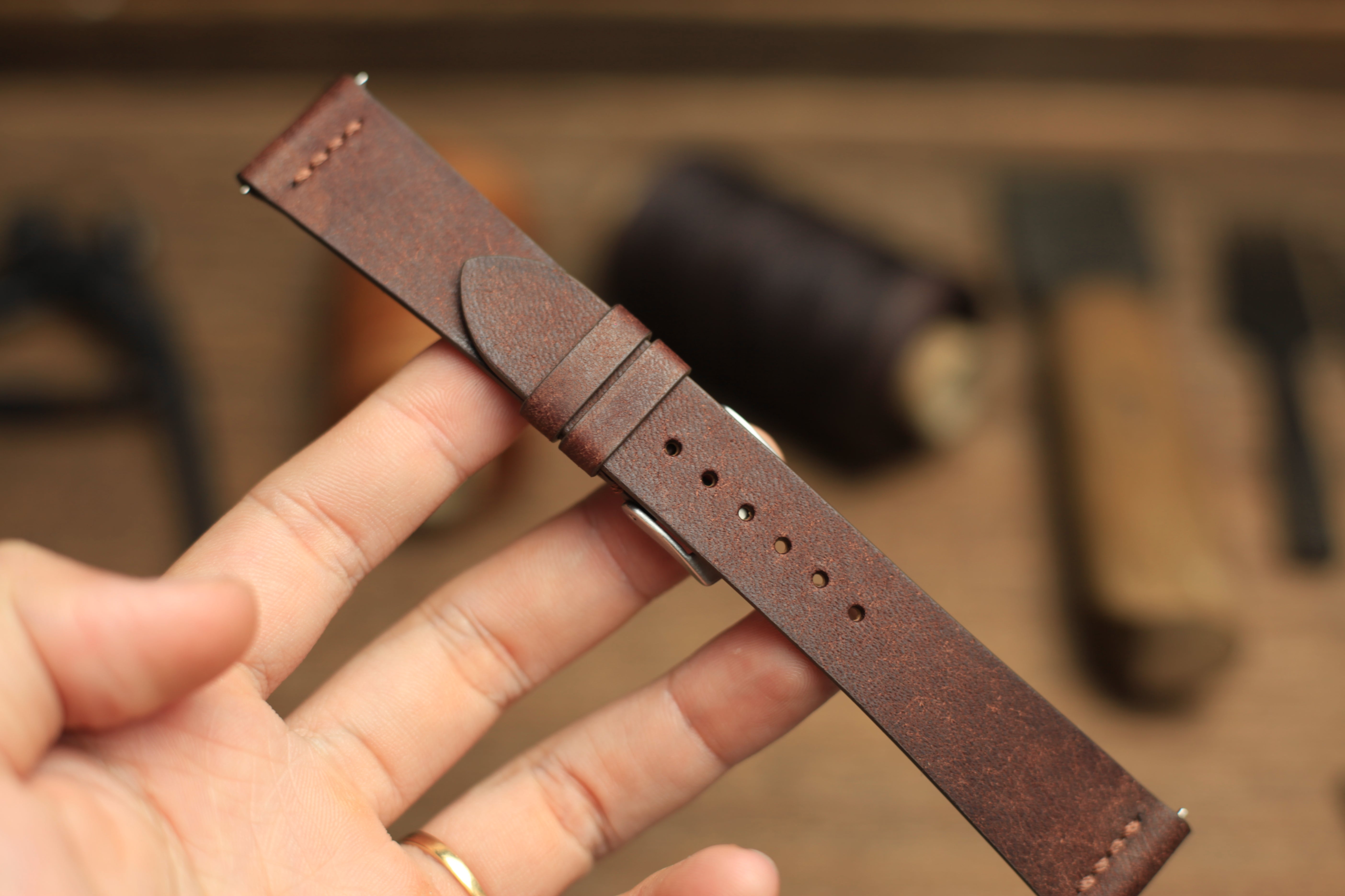 Row-Stitch Pueblo Tobacco Brown Leather Quick Release Strap