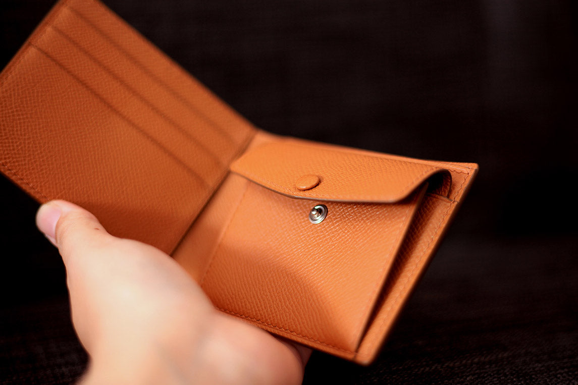 black-brown-epsom-leather-bifold-wallet-with-coin-pocket