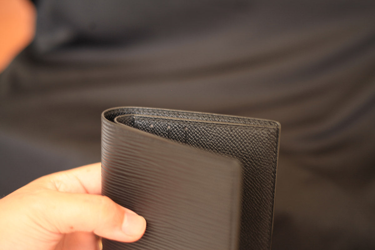 epi leather wallet brown color with good price