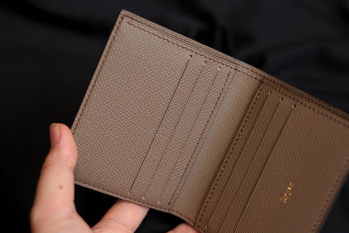 brown bifold mens wallet