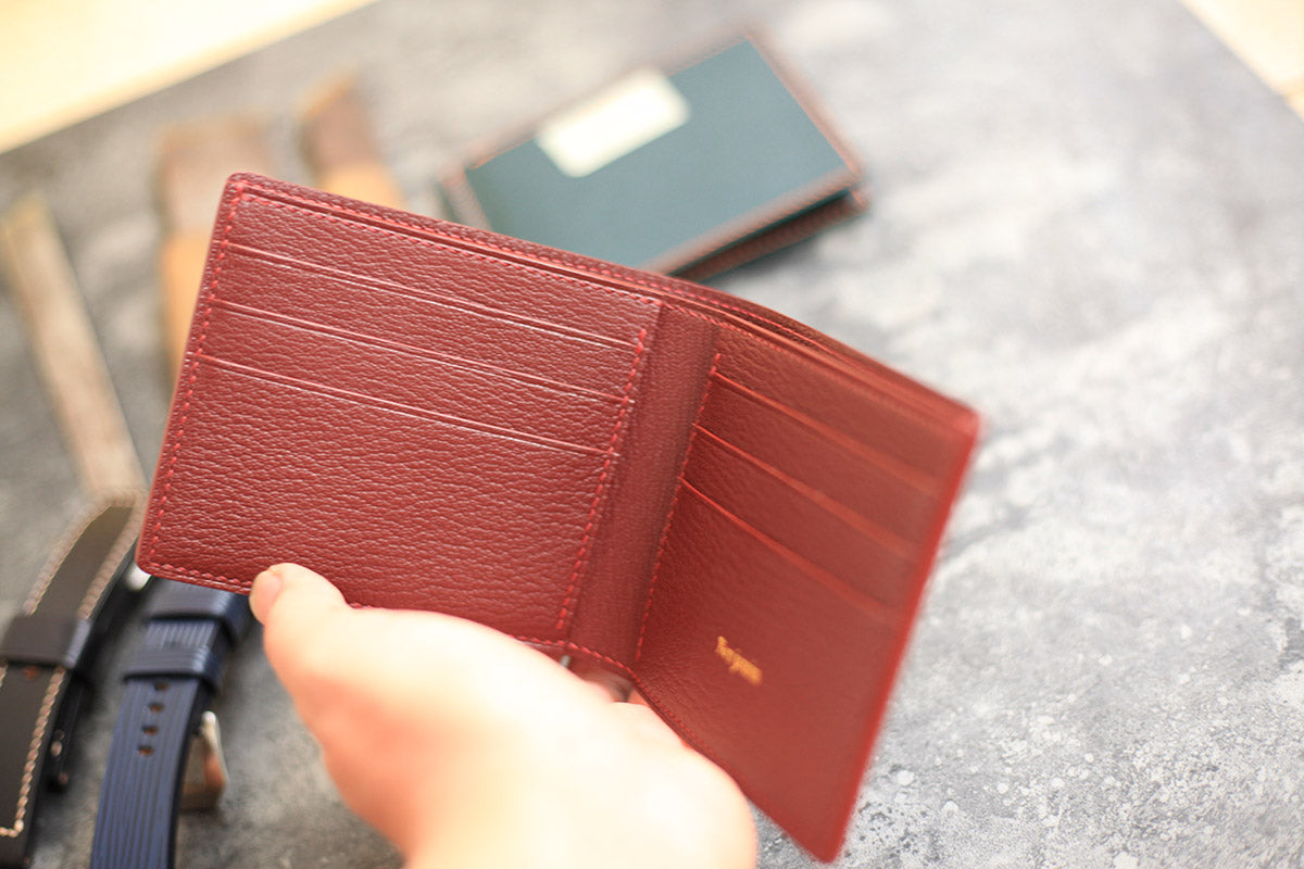 shell cordovan bifold wallet